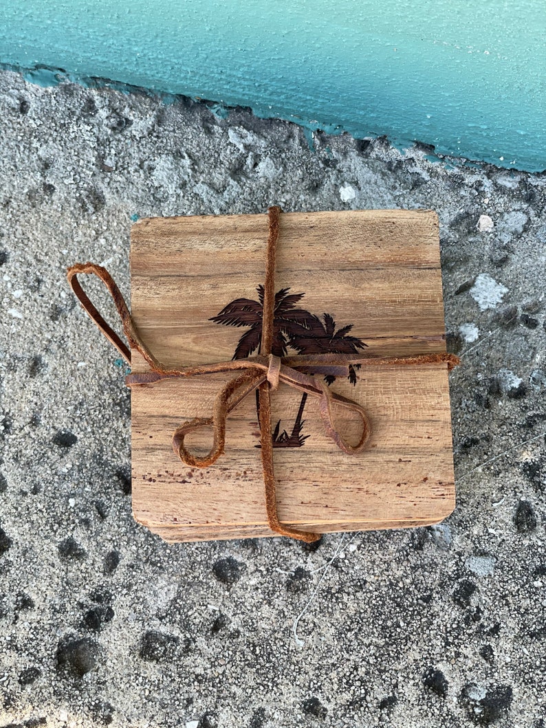 Etched Palm Tree Wood Coaster set of 4