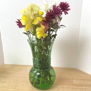 SMALL GLASS VASE for summer flowers. Green twisted optic ball vase by Indiana Glass. Mid century decor. 6-1/4" tall. 2 available.