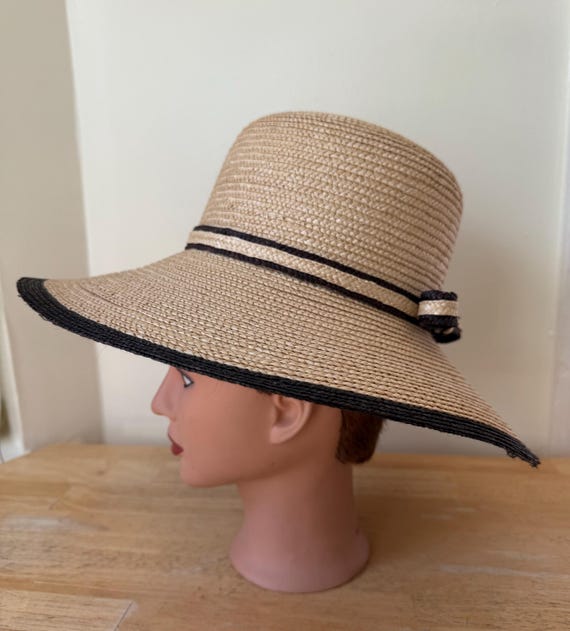 Vintage Italian Straw Hat. Size 22". Natural straw hat with big brim.