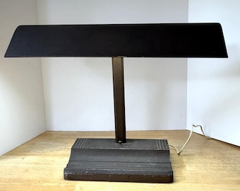 Lampada da scrivania vintage con paralume, perfettamente funzionante. Marca Mitchell, anni '40.