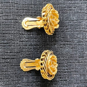Florenza Gold Rose Earrings, Vintage 1960s. Elegant, Clip Back Earrings framed with scrollwork. 3/4 in diam. Valentine. Gift Box incl. image 5