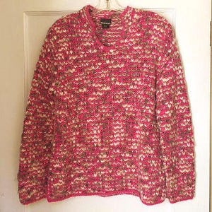 Maglione vintage di Sigrid Olsen. Lavorato a mano, taglia M. Colorato, rosa, grigio e bianco. Morbido e caldo misto lana. Stile anni '90.