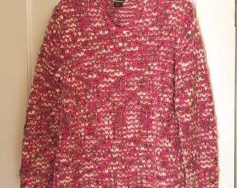 Suéter vintage de Sigrid Olsen. Tejido grueso a mano, talla M. Colorido: rosa, gris y blanco. Suave y cálida mezcla de lana. Estilo años 90.
