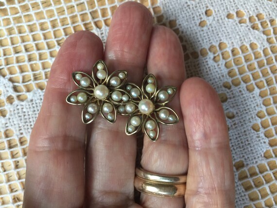 Vintage Faux Pearl Earrings, Star or Flower-shape… - image 2