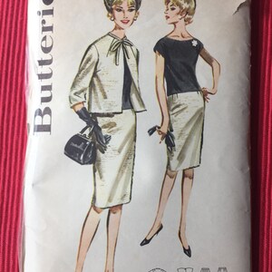 PENCIL SKIRT PATTERN. Includes short jacket. Butterick from the 1970's. Cute style for size 32-25-34. immagine 6