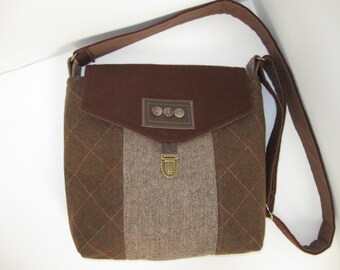 purse,tote,handbag,carry on,handmade,travel bag,clutch,go green,upcycle,felted,plaid,messenger bag,crossbody purse