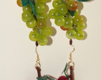 You Choose Realistic Large Grapes Earrings Hypoallergenic Earring Hooks Foodie Gift Food Novelty Dangle Drop Red Green Wine Lover Gift