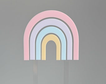 Décoration de gâteau d'anniversaire personnalisée pour baby shower sur le thème de l'arc-en-ciel dans des couleurs pastel | Acrylique découpé au laser