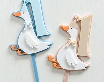 Onze Silly Goose First 1e verjaardagstaarttopper, dubbellaags acryl, lasergesneden