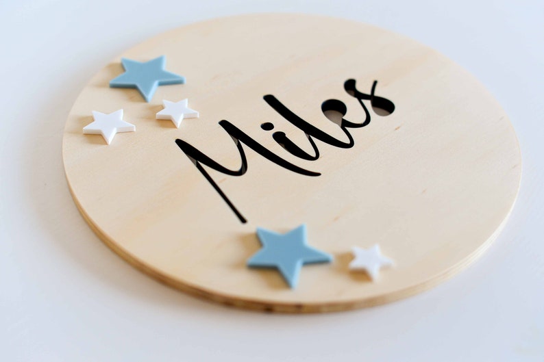 Round Name Kids Personalised Sign Plaque Baby Nursery Kids Bedroom Birthday Decoration Wooden Board with Acrylic Stars Laser Cut zdjęcie 4
