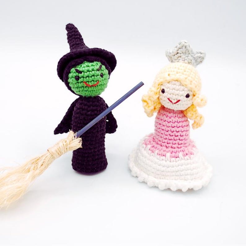 The Wizard of Oz Amigurumi Pattern. Crochet Finger Puppets: Glinda ...