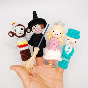 The Wizard of Oz Amigurumi Pattern. Crochet Finger Puppets: Glinda ...