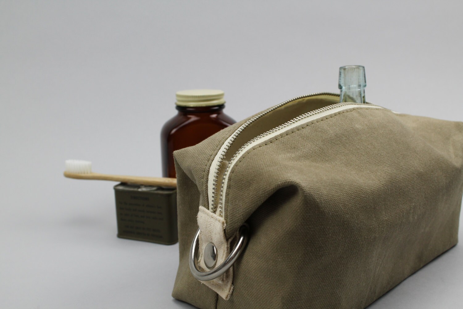 The Jack Dopp Kit // Moss Green Waxed Canvas Expandable Dopp Etsy