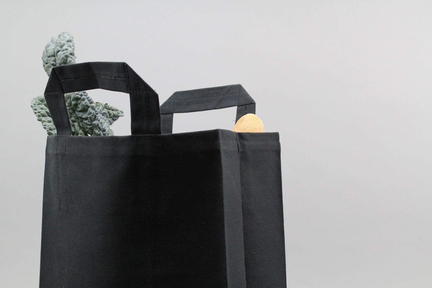 【VEDA】  Veda Market bag [Black] Stone Mountain Handbags Company Store | Plug In Vintage Veda