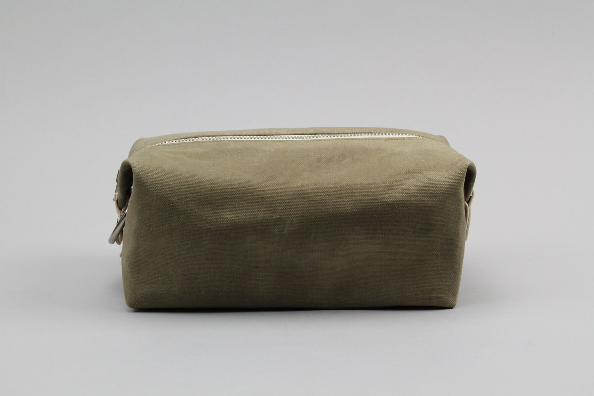 The Jack Dopp Kit // Moss Green Waxed Canvas Expandable Dopp Etsy
