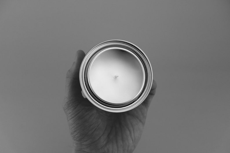 15 // Cambridge Half Pint 8oz Scented Soy Candle in Paint Can English Ivy, Bergamot, and Oak Moss image 5