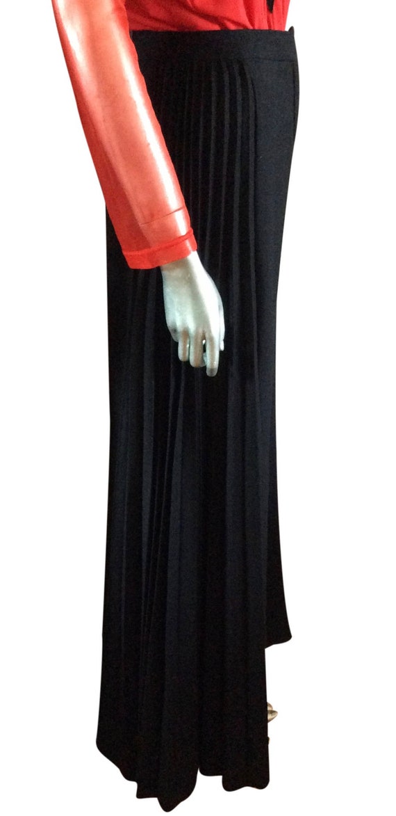 Alexander McQueen Pleated Wool Pants