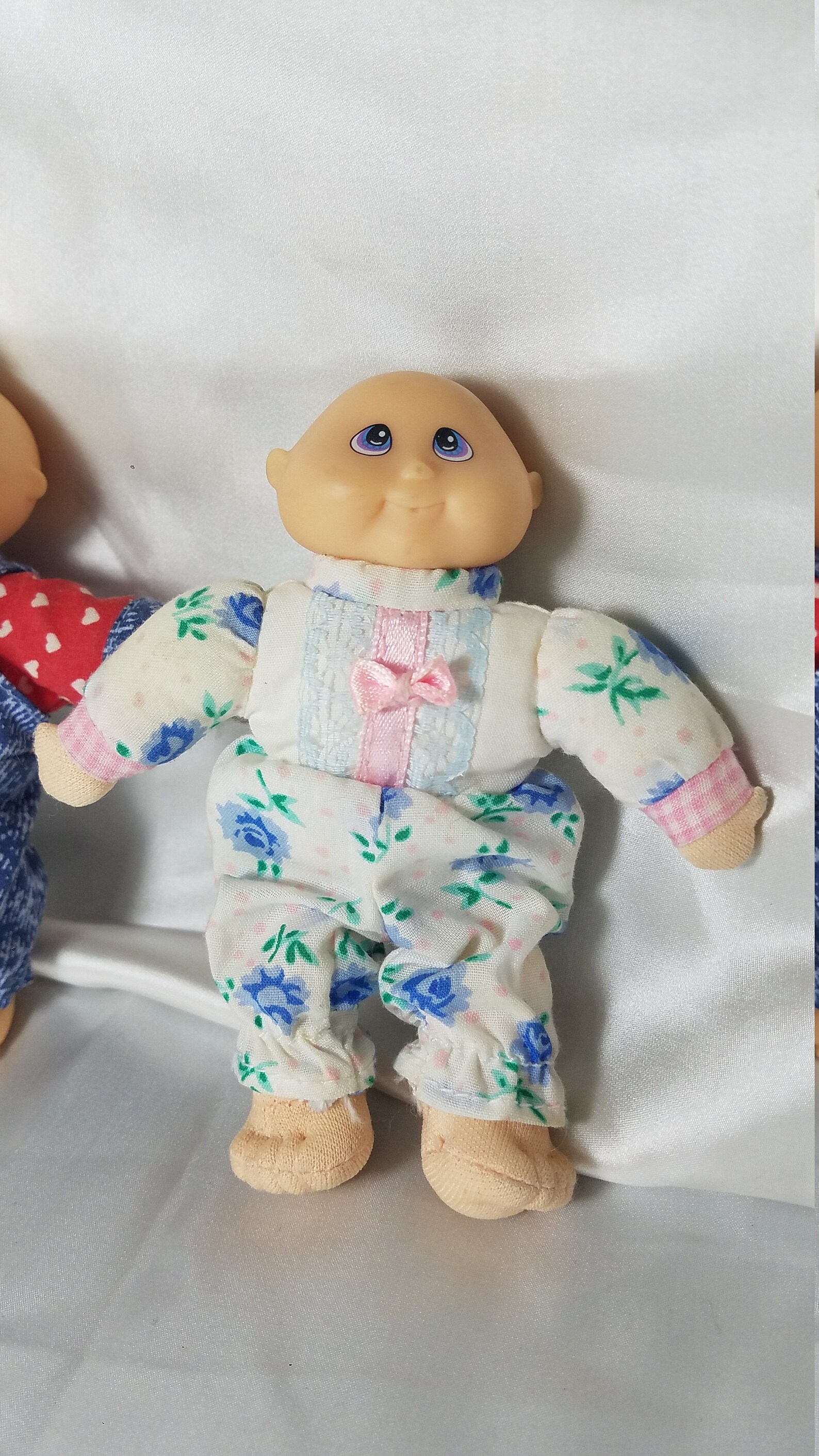 mini cabbage patch dolls 1995