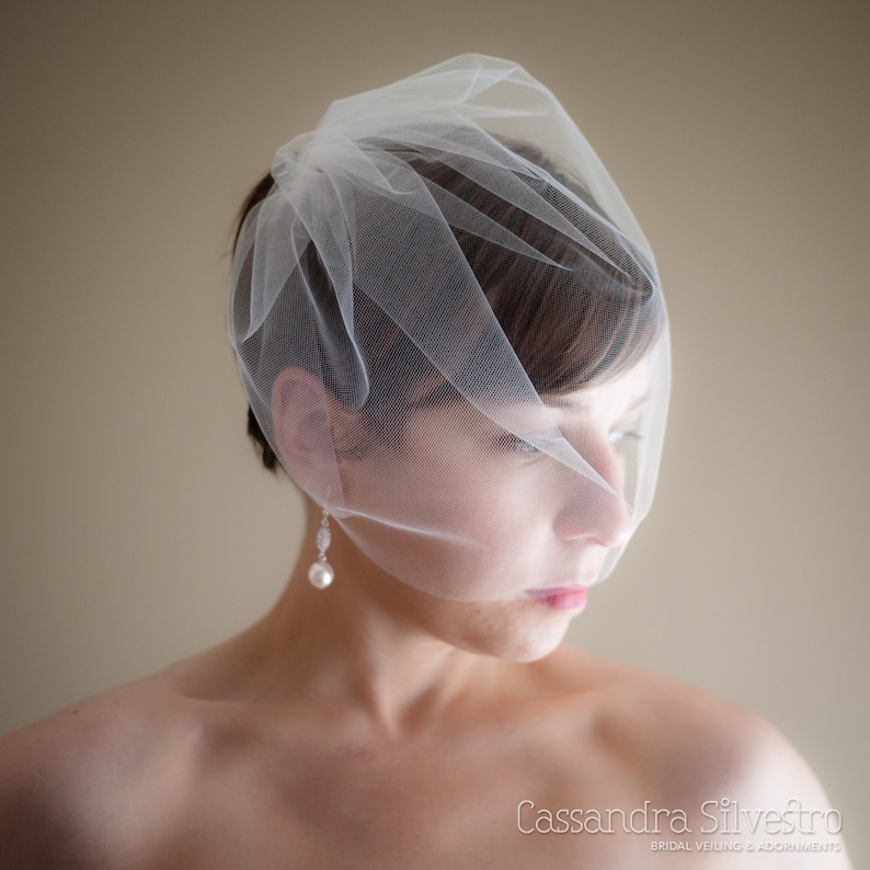 Medium Tulle Birdcage Wedding Veil (Blusher Veil, Mini Veil, Bridal Veil, Bridal Illusion Tulle, Bird Cage Veil, Retro Veil) image 2