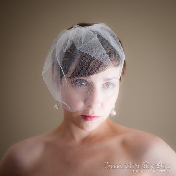 Small Tulle Birdcage Wedding Veil (Blusher Veil, Mini Veil, Bridal Veil, Bridal Illusion Tulle, Bird Cage Veil, Retro Veil)