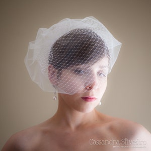 Double Layer Birdcage Wedding  Veil (Russian netting, Bridal illusion tulle, Small veil, Bird cage veil)