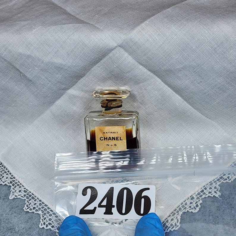Vintage Chanel No 5 Extrait Perfume Bottle Sealed Wax Cord 1940s image 8