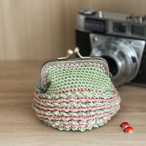 Crochet coin purse, 8.5 cm