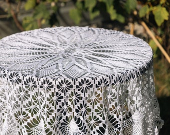 Vintage style crochet tablecloth, 128 cm