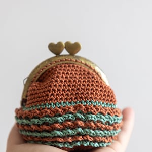 Crochet coin purse, 8.5 cm