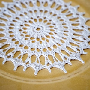 Silver gray crochet doily, 20 cm