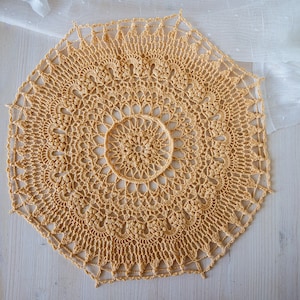 Vintage beige crochet doily, 39 cm