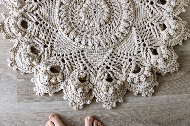 Vintage style crochet carpet, 90 cm image 5