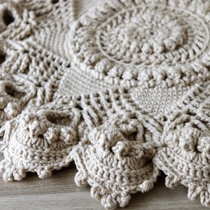 Vintage style crochet carpet, 90 cm image 6