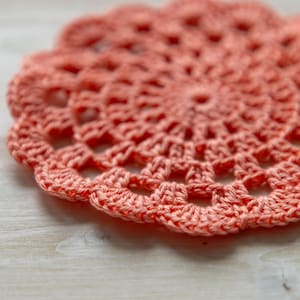 Pequeño tapete de crochet, 13 cm
