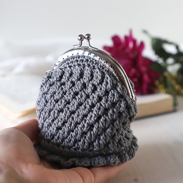 PDF Minerva crochet coin purse pattern