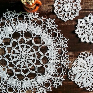 White lace doily 15” 38 cm