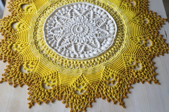 Large Crochet Doily: Textured Cotton Tablecloth, 61cm Home Decor