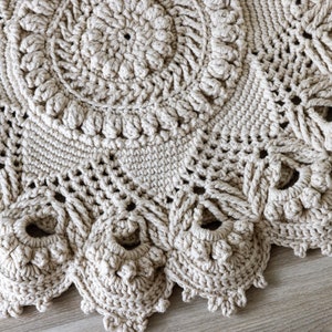 Vintage style crochet carpet, 90 cm image 4