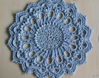 Splendid doily 19” designed by Patricia Kristoffersen, 49 cm, small crochet rug tablecloth blue doily decoration home decor gift for her diy