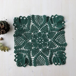 Square lace doily 23 cm crochet tablecloth doilies table runner decoration home decor hygge coaster shabby green pineapple boho vintage gift