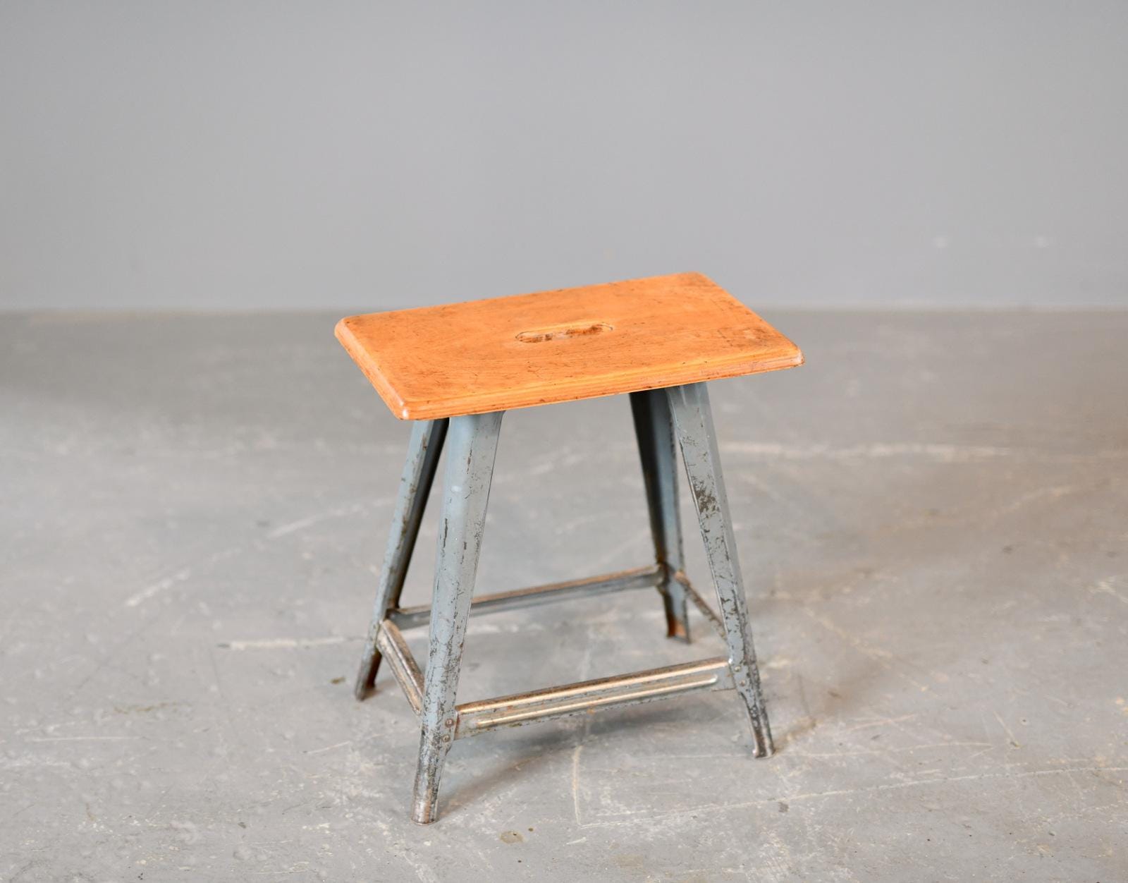 Rowac stool - Etsy 日本