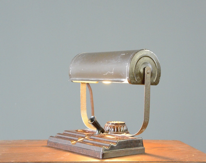 Bakelite Desk Lamp By Atlas Appliance Corp Brooklyn Circa 1920s