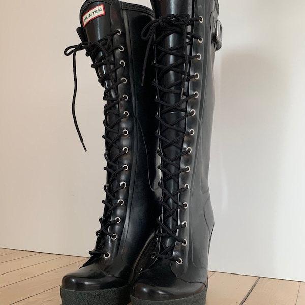 Rare HUNTER Lapins. Heeled lace up rubber boot US5/EU36/UK3