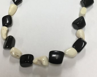 Vintage Coral  - Black and white nuggets