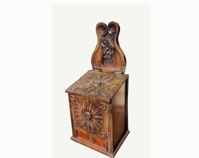 Vintage Ornate Floral Motif Carved Wood Storage / Trinket Box / Flour Box