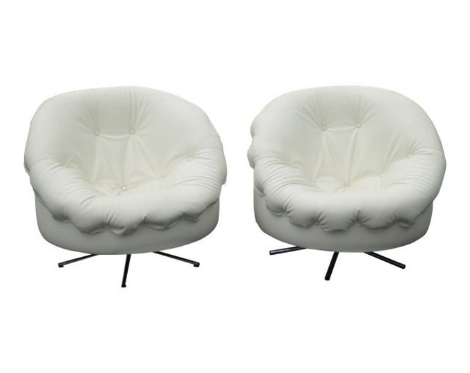 Vintage Pair of MCM Milo Baughman Style Swivel Club Chairs w Tufted White Vinyl