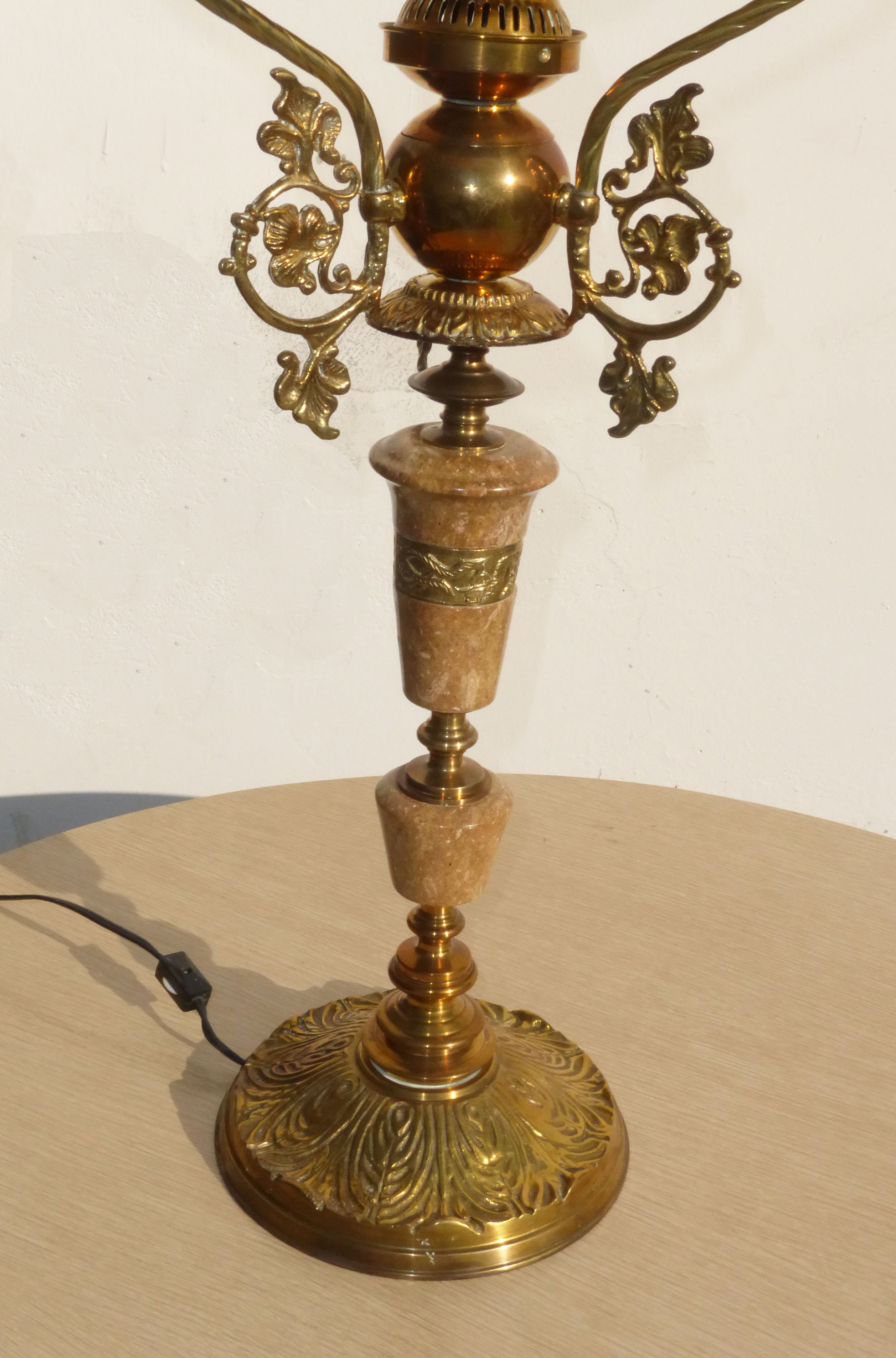 Vintage Ornate French Provincial Table Lamp Light Beaded Lamp Shade