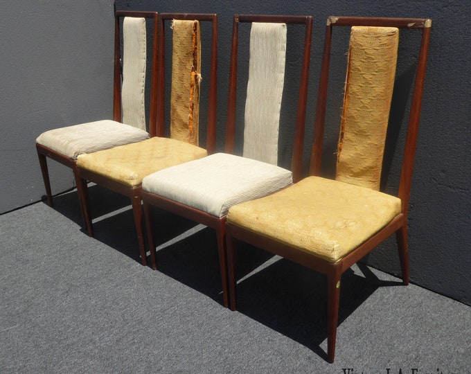 Four Vintage Mid-Century Modern Walnut Wood Dining Chairs For Refurbish