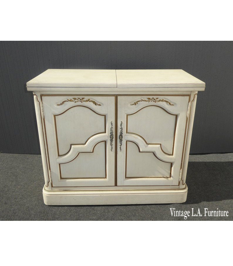 Vintage Thomasville French Country Sideboard Server Buffet