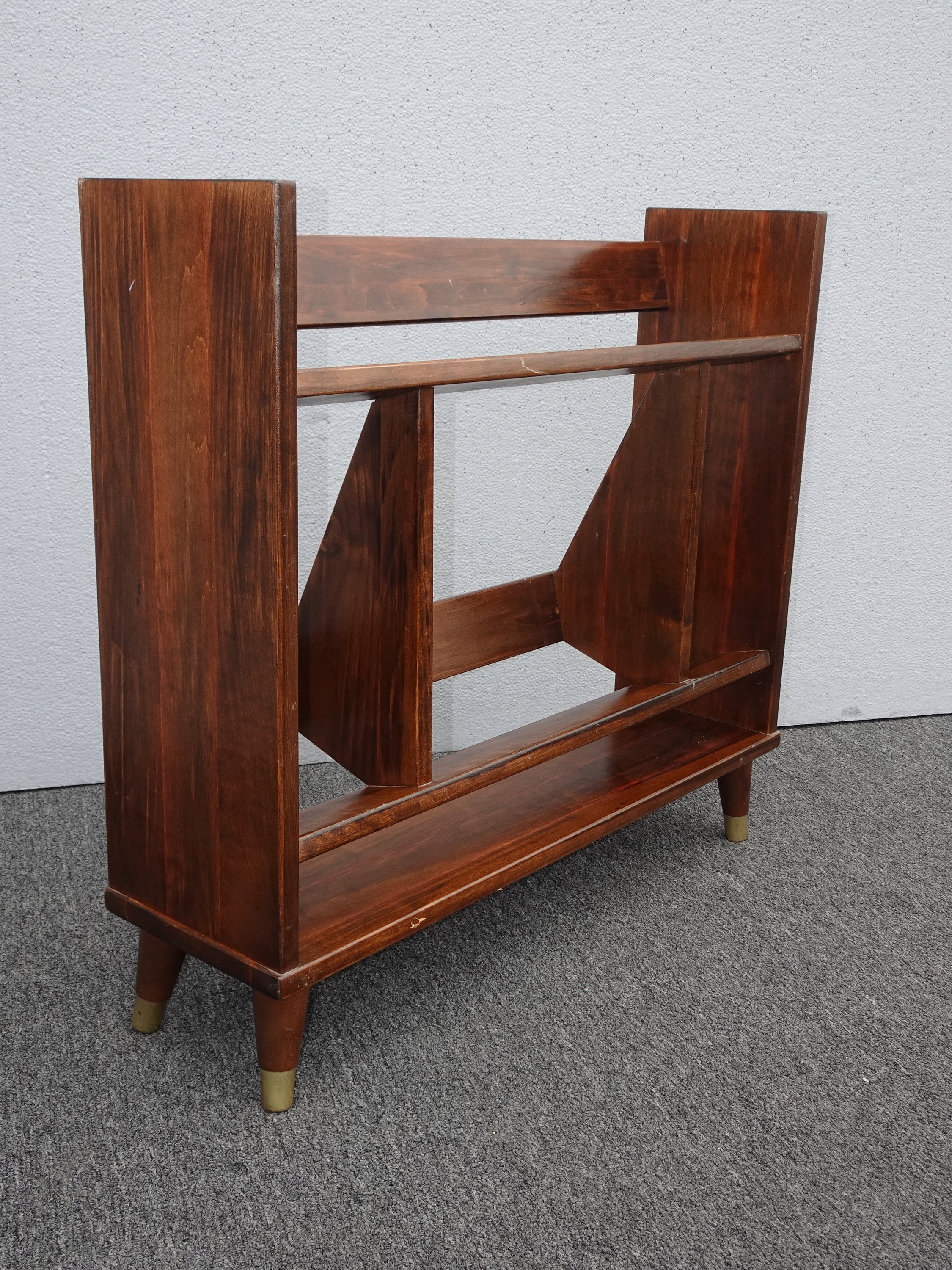 Vintage Mid Century Danish Modern Brown Bookcase w Peg Legs 2